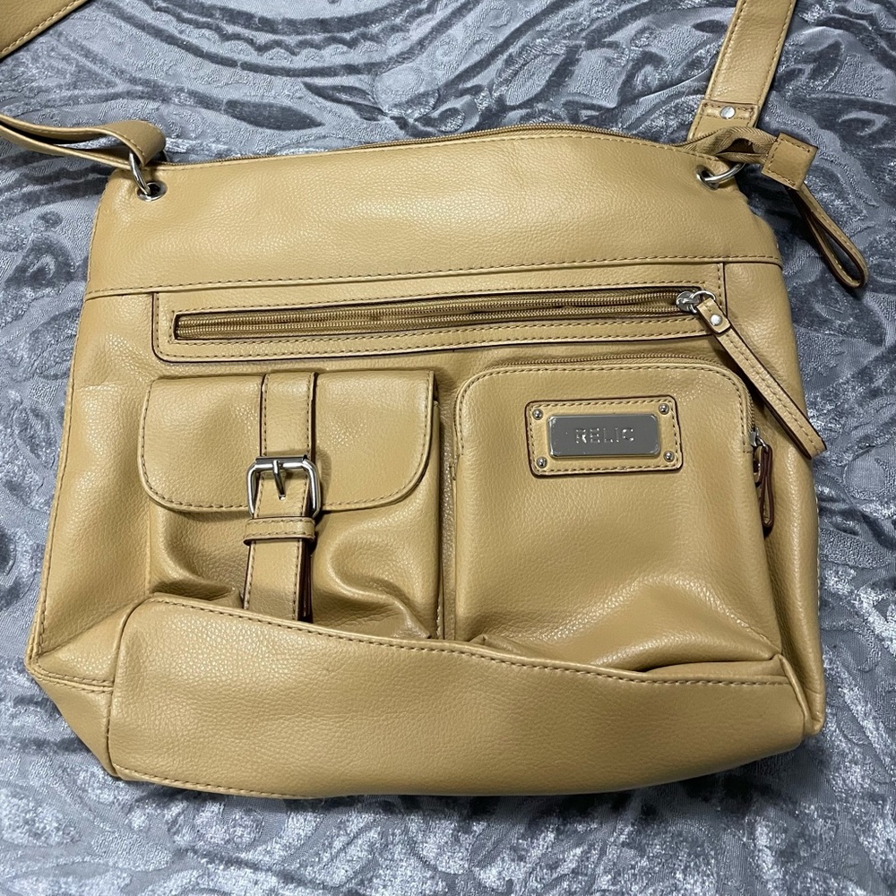 Relic tote. Beige.